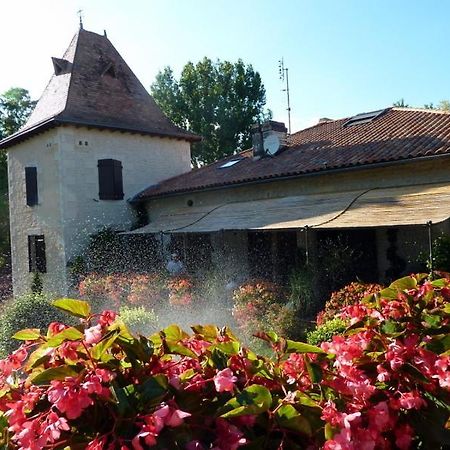 Moulin Rouhaud Hotel Montboyer Екстериор снимка