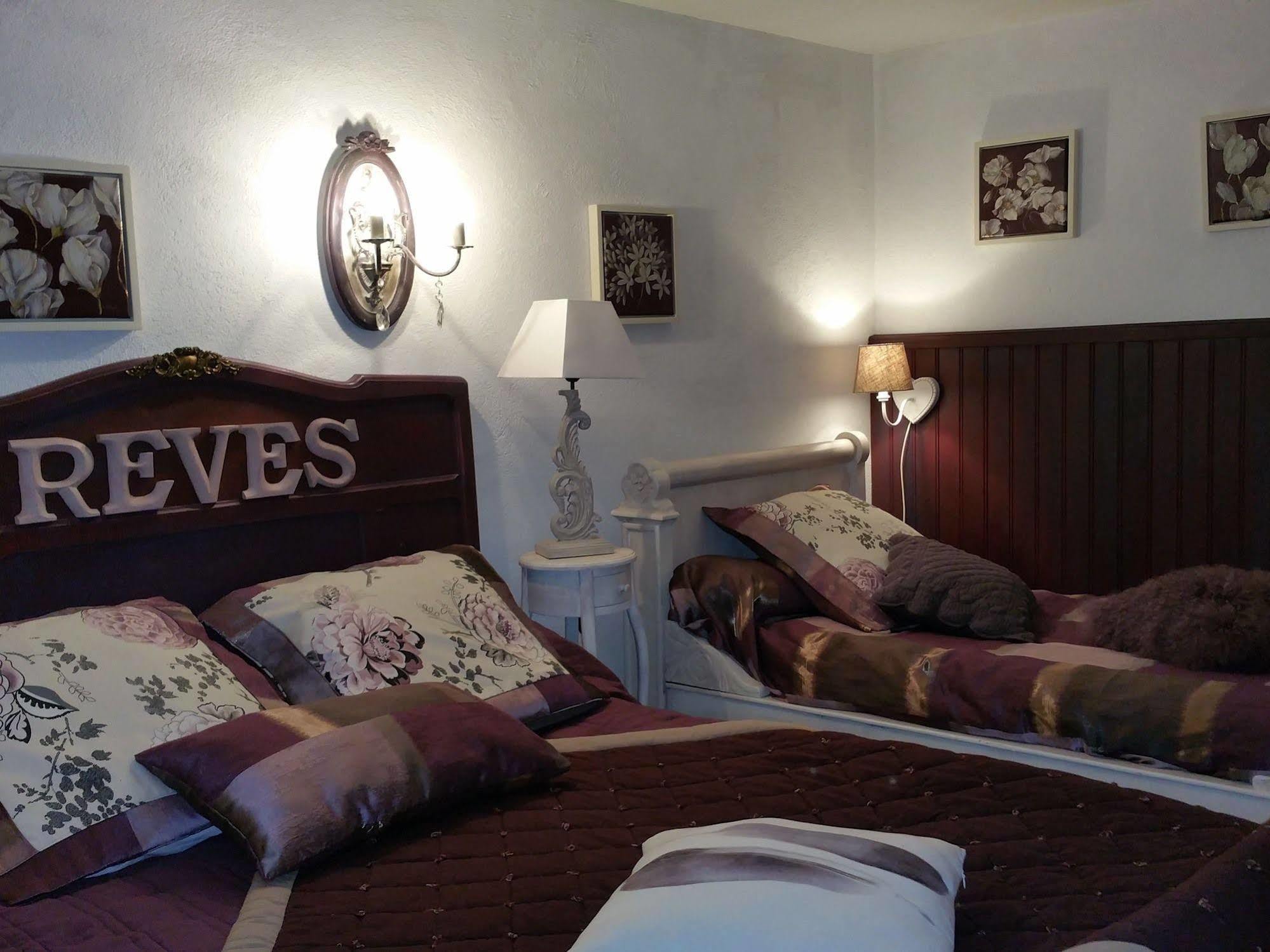 Moulin Rouhaud Hotel Montboyer Екстериор снимка