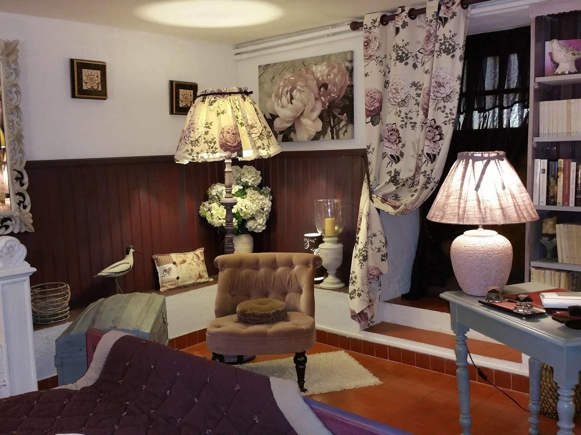 Moulin Rouhaud Hotel Montboyer Екстериор снимка