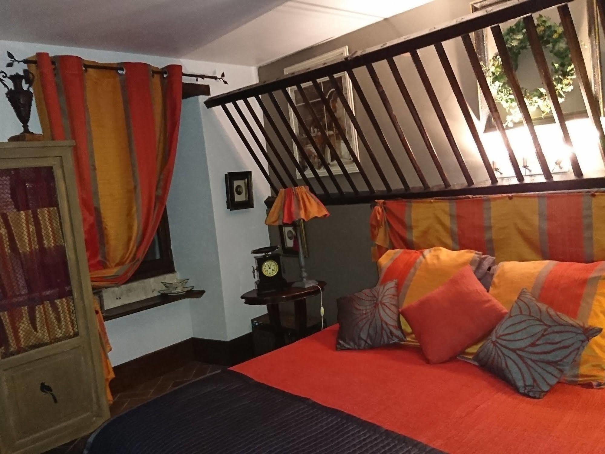 Moulin Rouhaud Hotel Montboyer Екстериор снимка