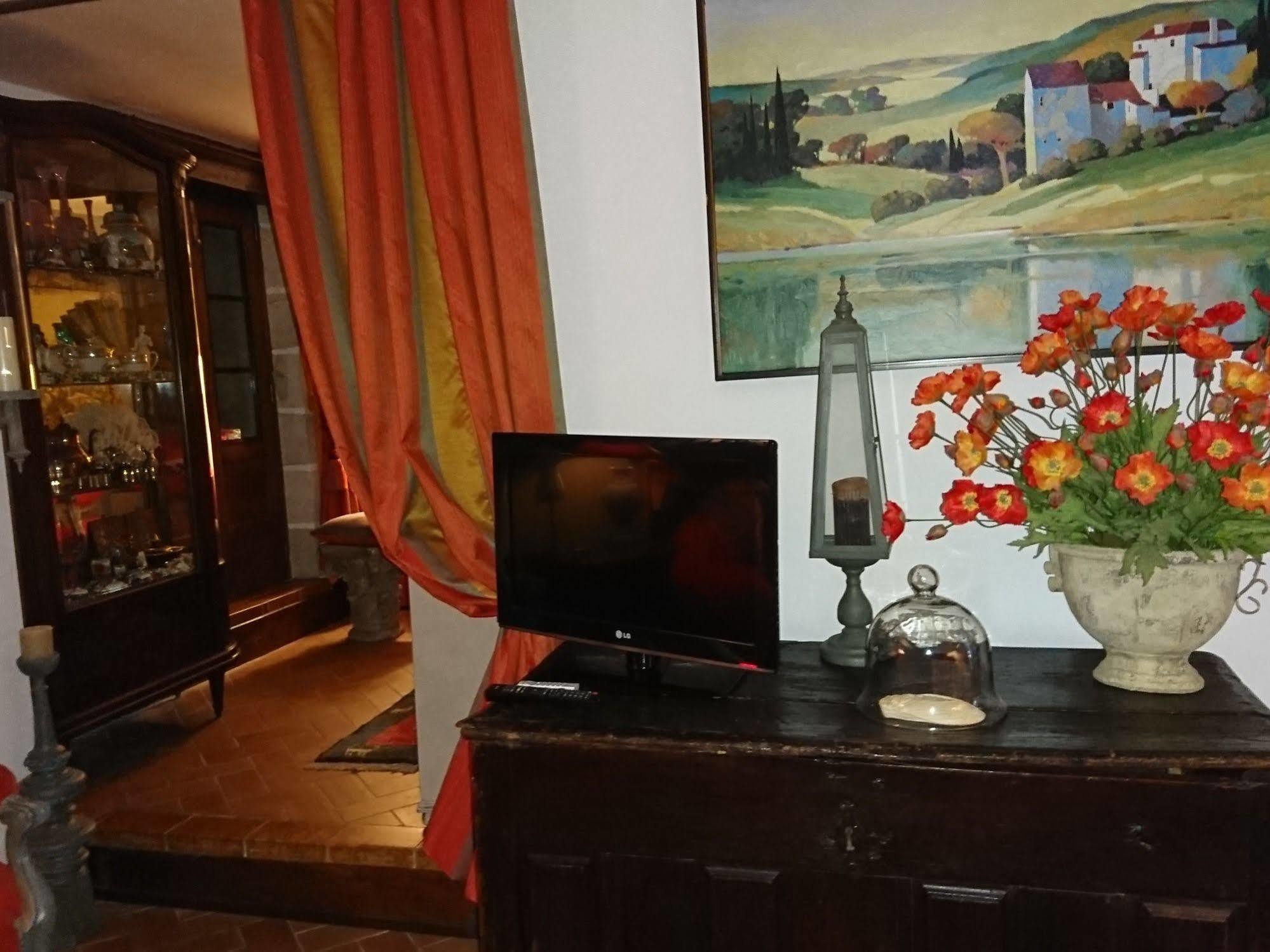 Moulin Rouhaud Hotel Montboyer Екстериор снимка